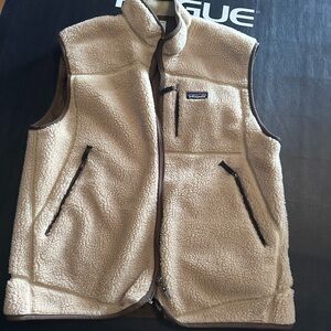 Patagonia Men's Cream and Brown Fleece Vest